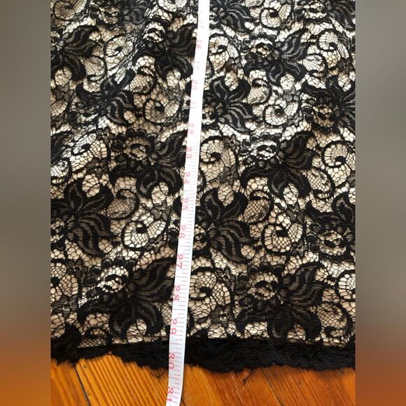 White House Black Market || Strapless Sequin Lace Mini Formal Evening Dress SZ 2 - Picture 8 of 10